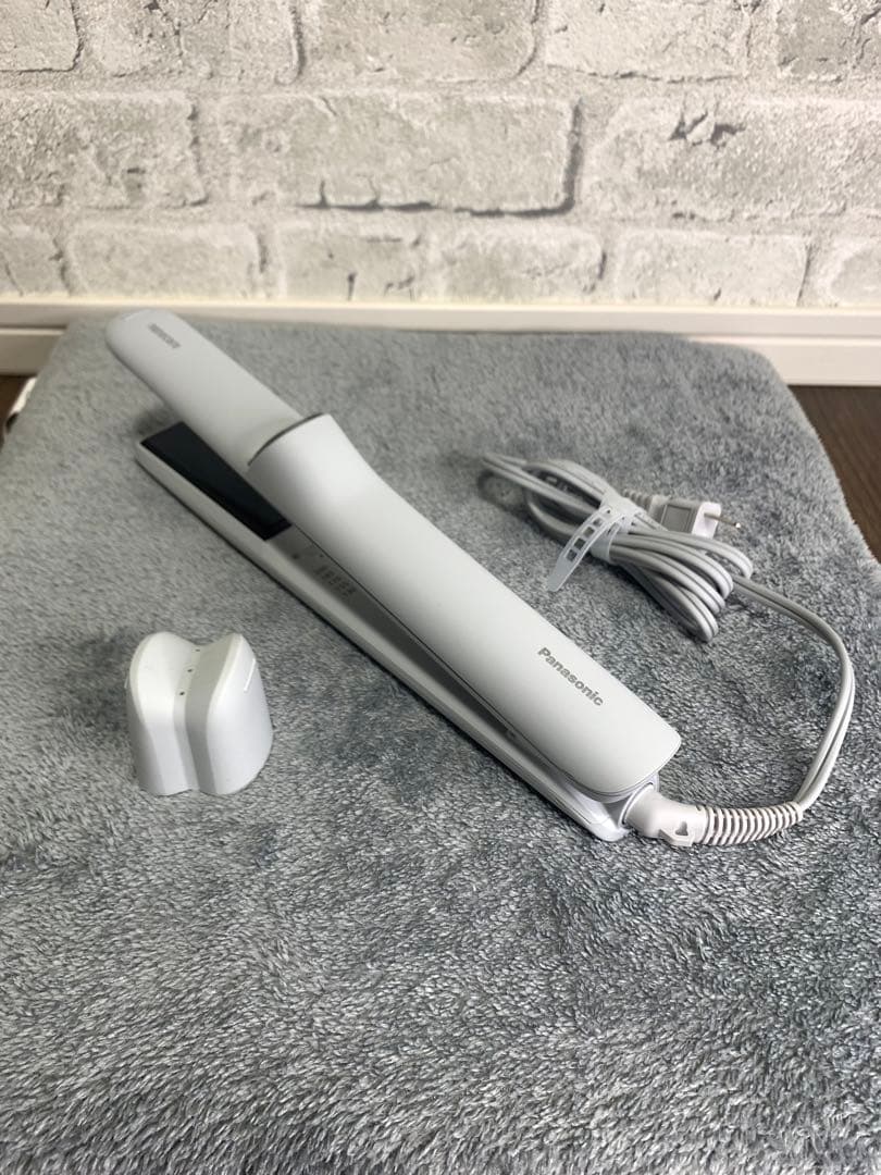 【訳あり未使用品】PanasonicナノケアストレートヘアアイロンEH-HN50