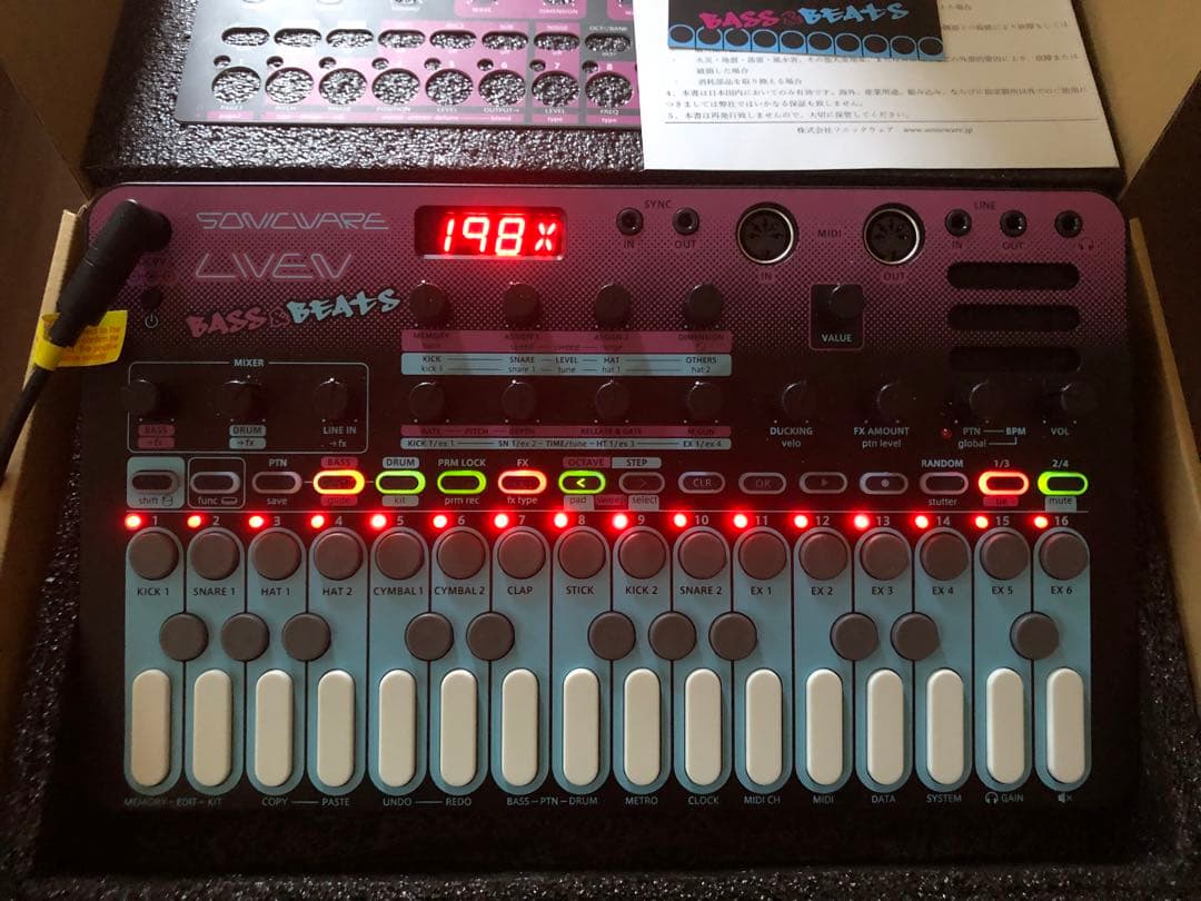 LIVEN BASS BEATS アナログシンセサイザー