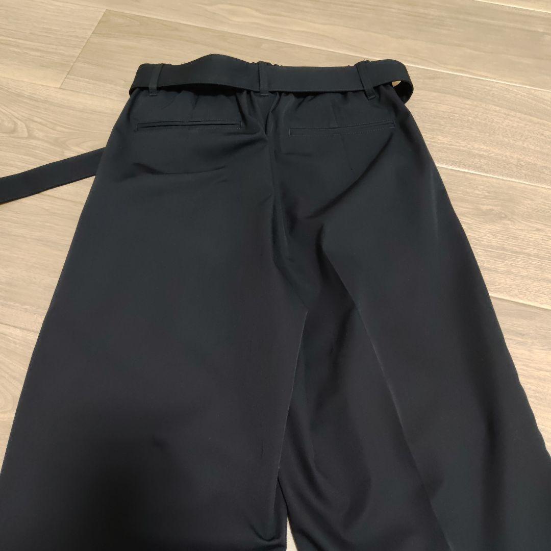 ATTACHMENTウールギャバジン2プリーツテーパードフィットトラウザー